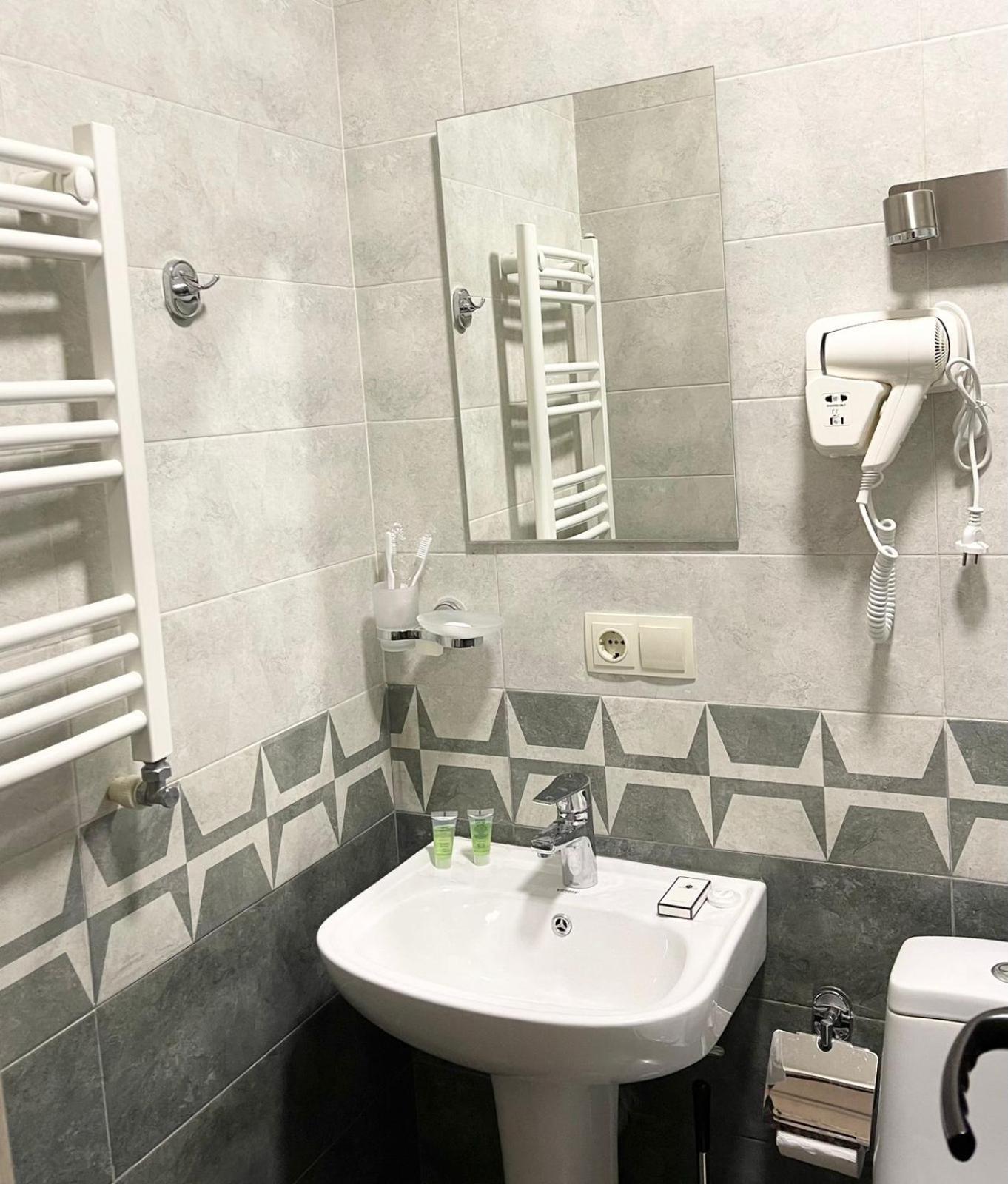 Art Family Hotel Tiflis Exterior foto